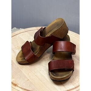 Lola Sabbia Sandal Womens 39/8 Brown Leather Dual Strap Slip On Wedge Cork